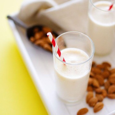 Almond Maple Smoothie Recipe | SideChef