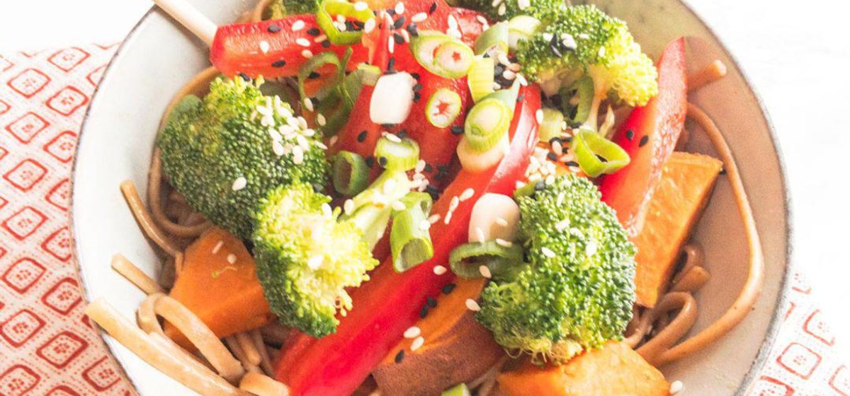 Vegan Thai Peanut Noodle Stir Fry Recipe | SideChef