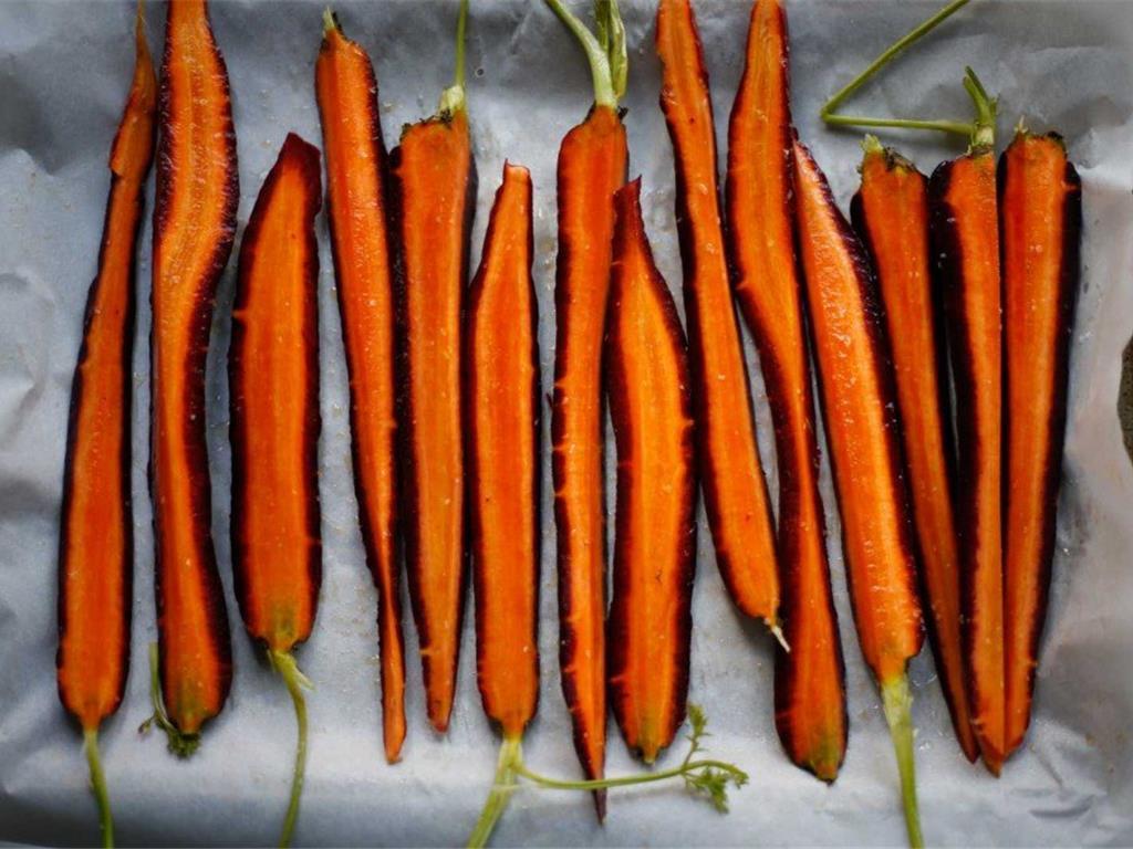 Purple Carrots With Garlic Tahini & Carrot Top Oil Recipe | SideChef