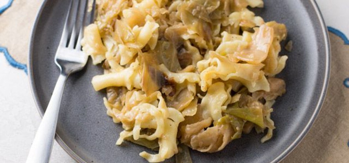 Slow Cooker Haluski (Cabbage and Noodles) Recipe | SideChef
