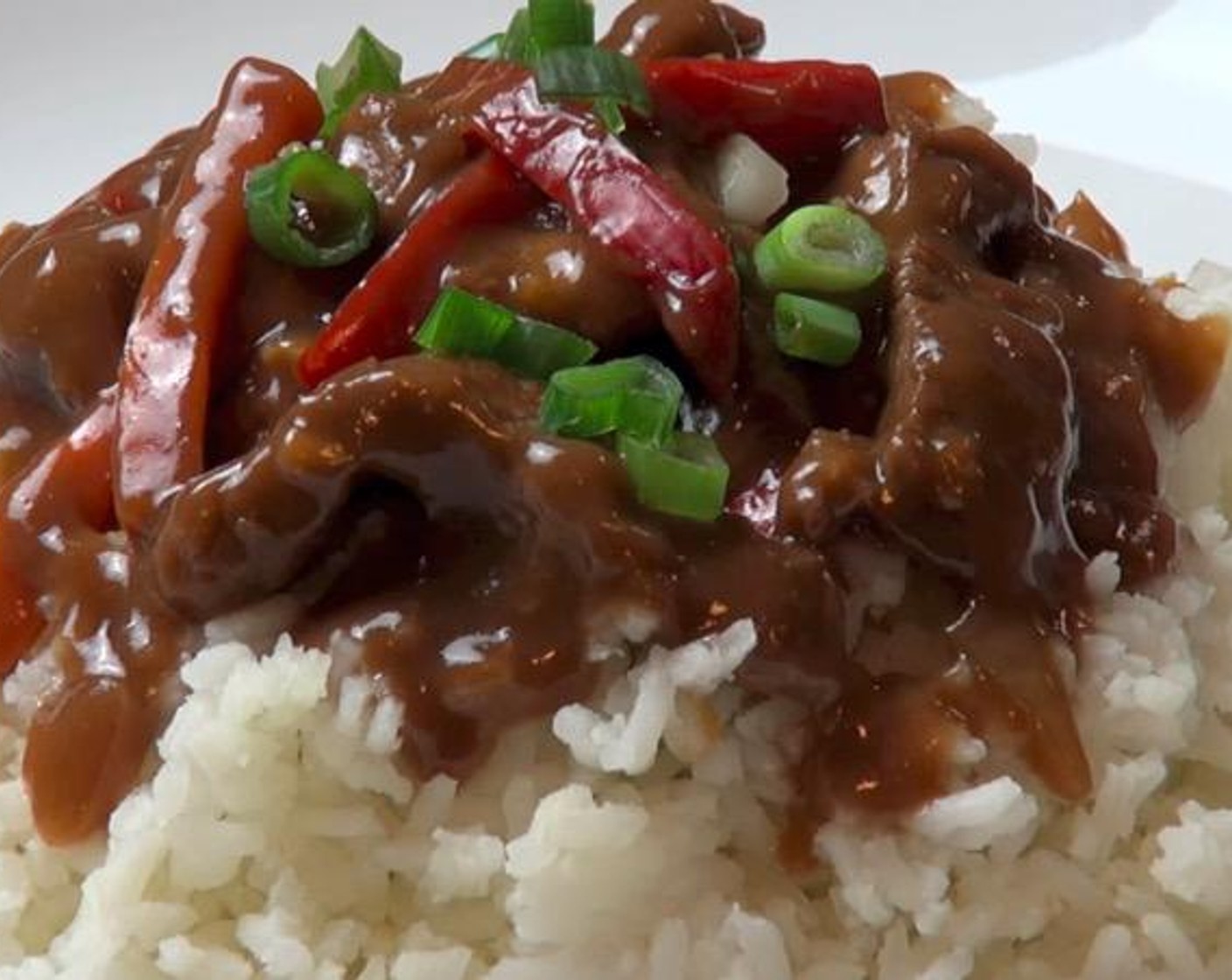 step 3 Serve beef and sauce on top of White Rice (to taste). Enjoy!