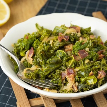 Braised Kale with Bacon Recipe | SideChef