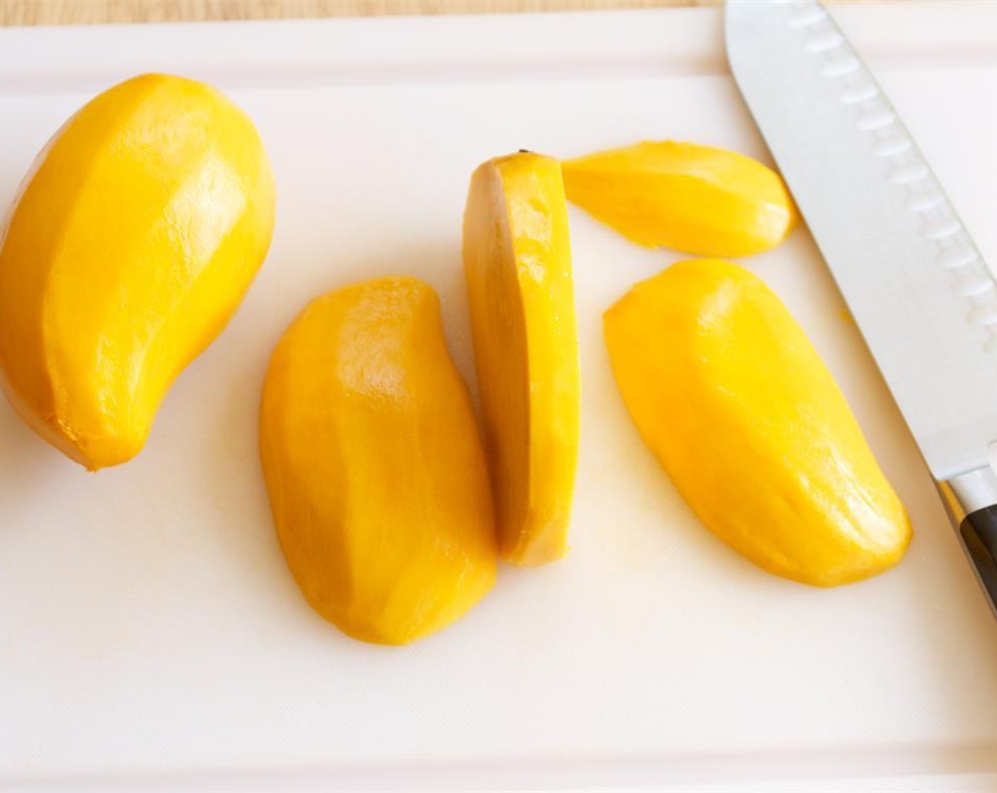step 3 Thinly slice the Mango (1).