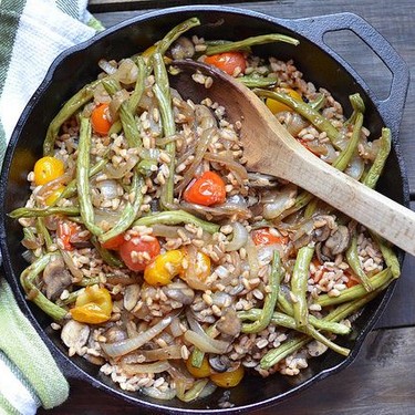 Roasted Vegetable & Caramelized Onion Farro Salad Recipe | SideChef