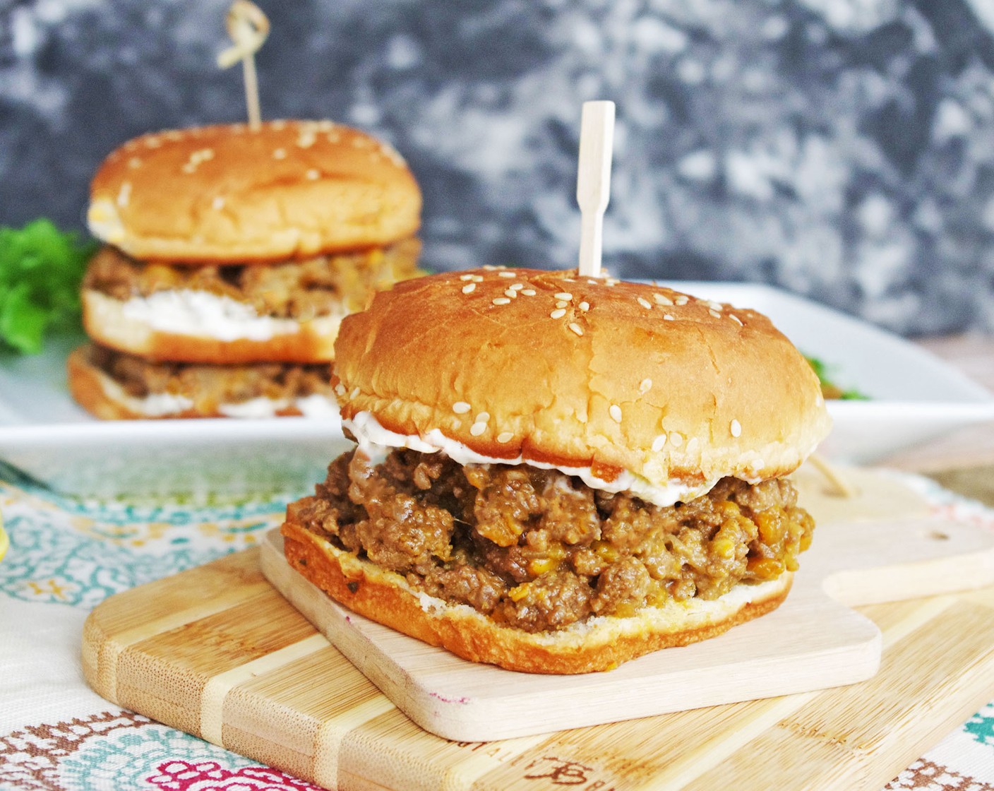 step 7 Add beef mixture and top bun. Serve and enjoy!