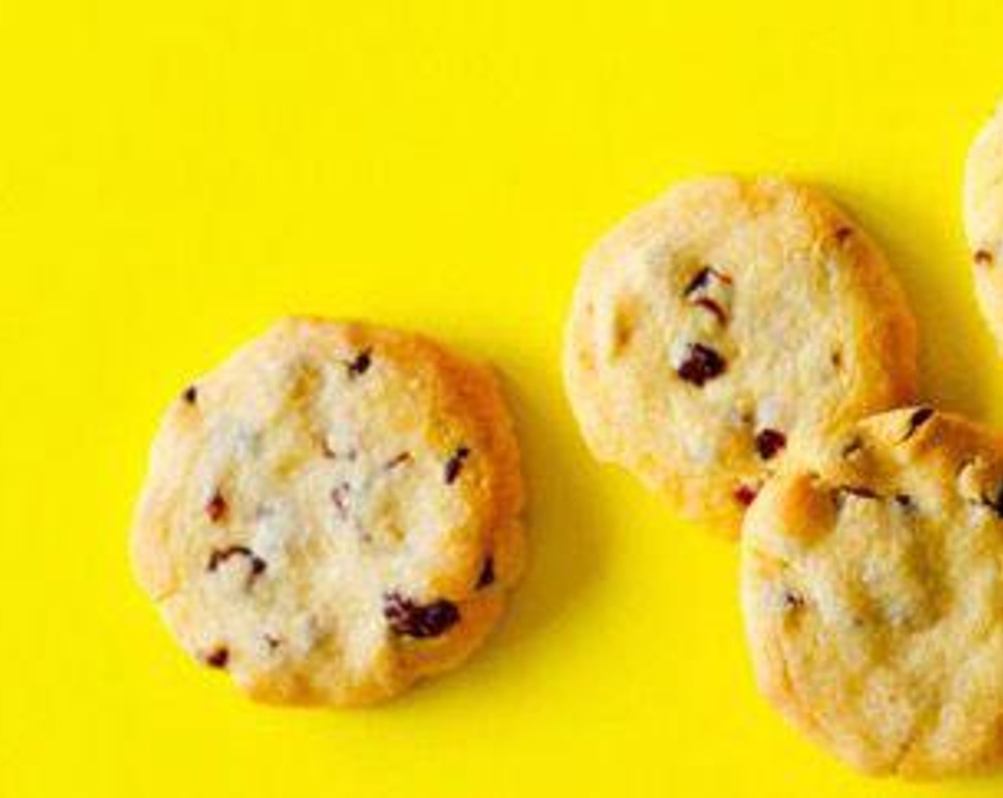 step 3 Place cookies on a parchment paper-lined baking sheet and bake at 325 degrees F (160 degrees C) for 15 to 17 minutes, or until the edges begin to brown. Allow to cool to room temperature before assembling.