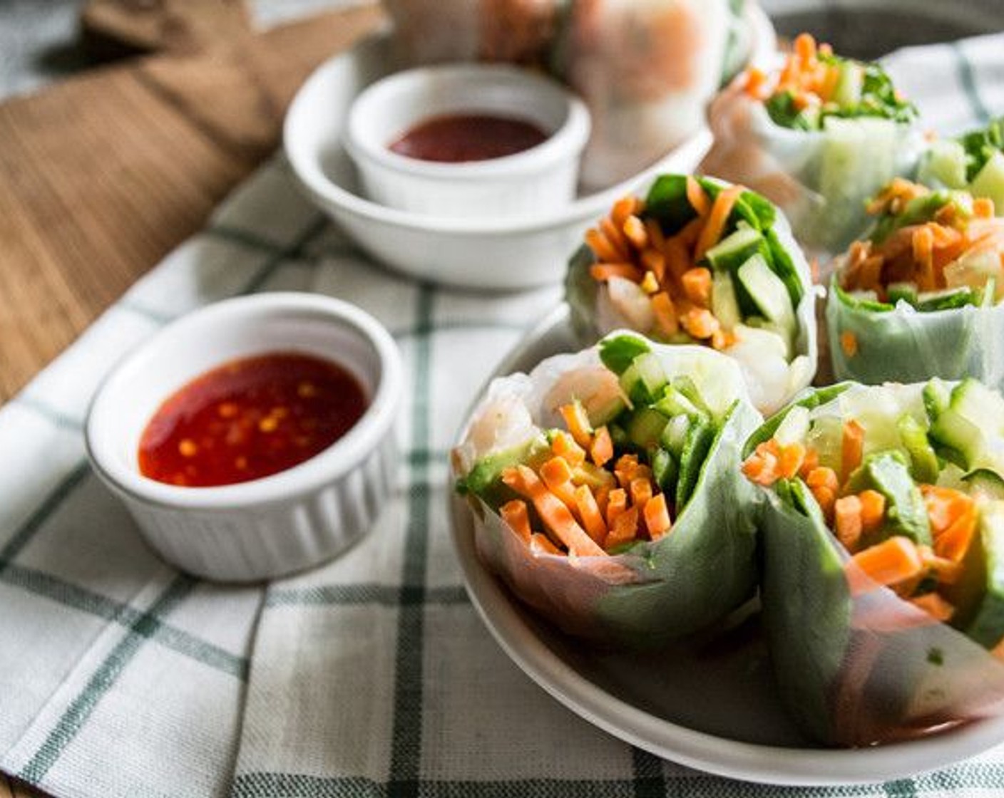 step 4 Cut the rolls in half and serve with Sweet Chili Sauce (3 Tbsp).