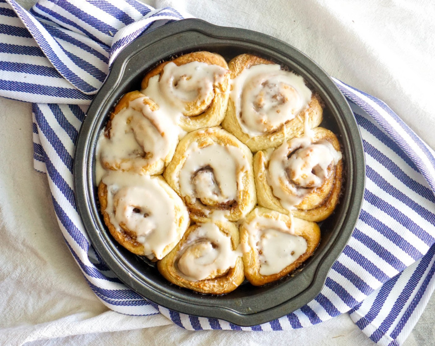 Vegan Cinnamon Rolls