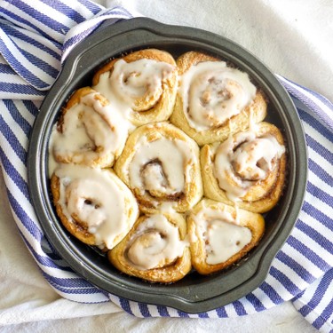 Vegan Cinnamon Rolls Recipe | SideChef