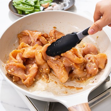 Garlic Chicken Stir Fry Recipe | SideChef