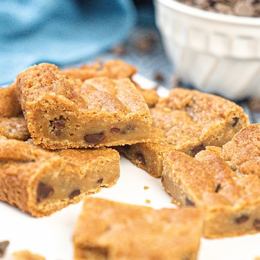 Easy Vegan Chocolate Chip Cookie Squares Recipe | SideChef