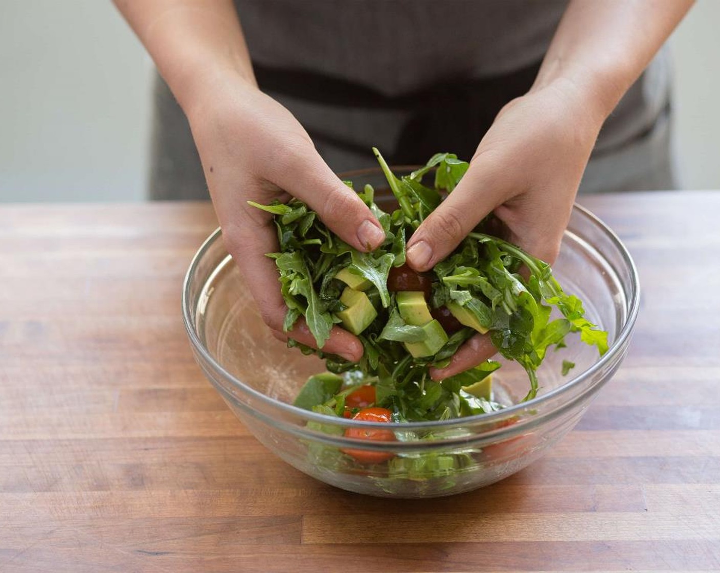 step 12 Cut the Cherry Tomato (2/3 cup) in half and add to the bowl. Add the Arugula (2 3/4 cups) and pickled shallots to the bowl; toss gently to combine.