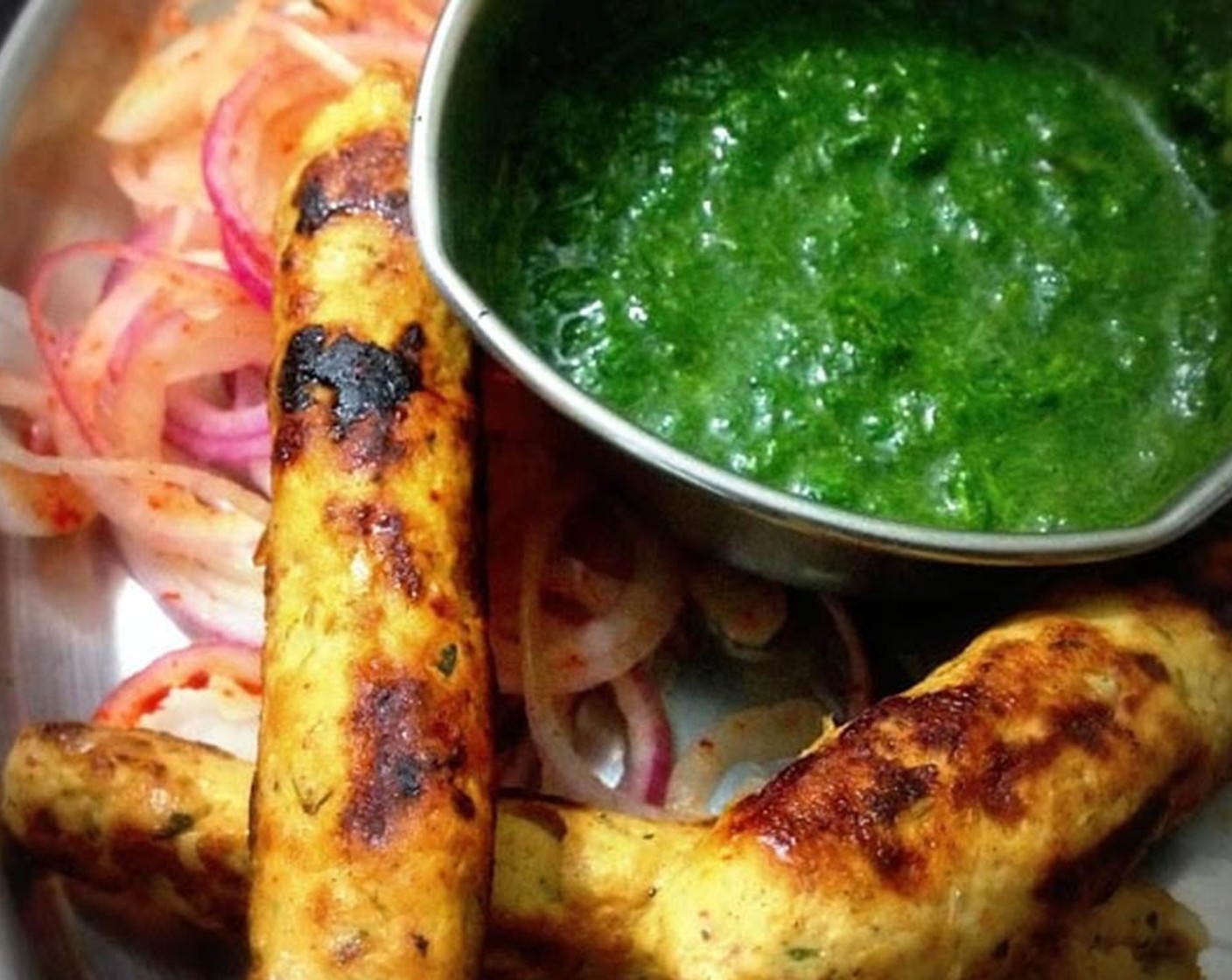 step 6 Serve hot with green chutney. Enjoy!