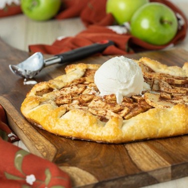 Apple Galette with Almond Pastry Recipe | SideChef