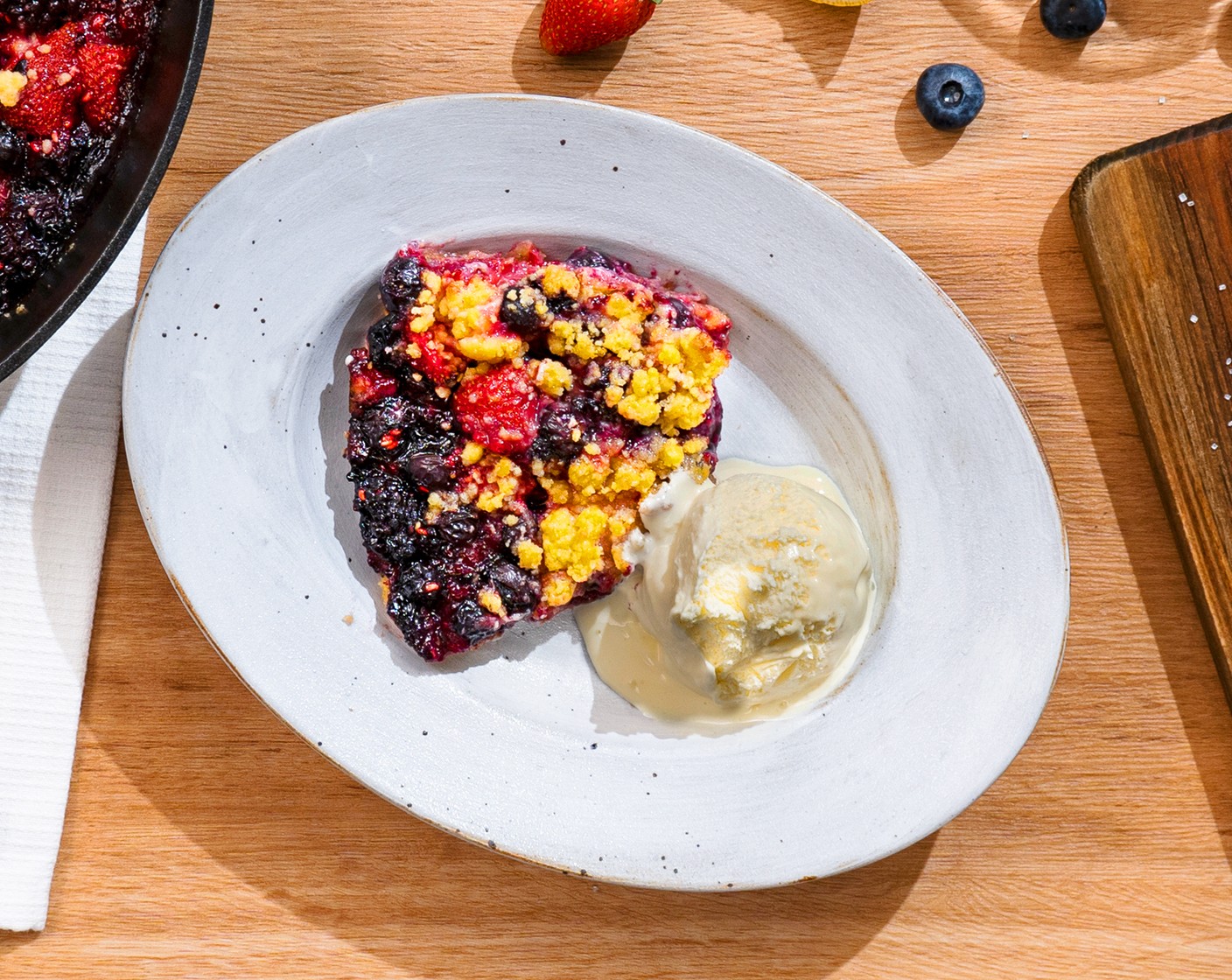 Skillet Mixed Berry Crumble