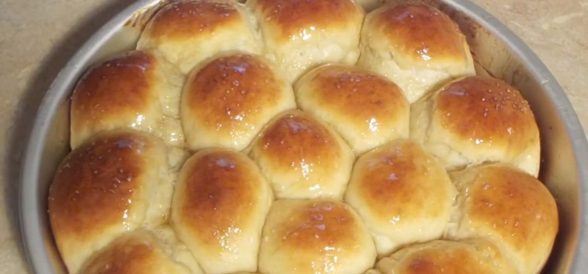 Sweet Olive Oil Dinner Rolls Recipe SideChef