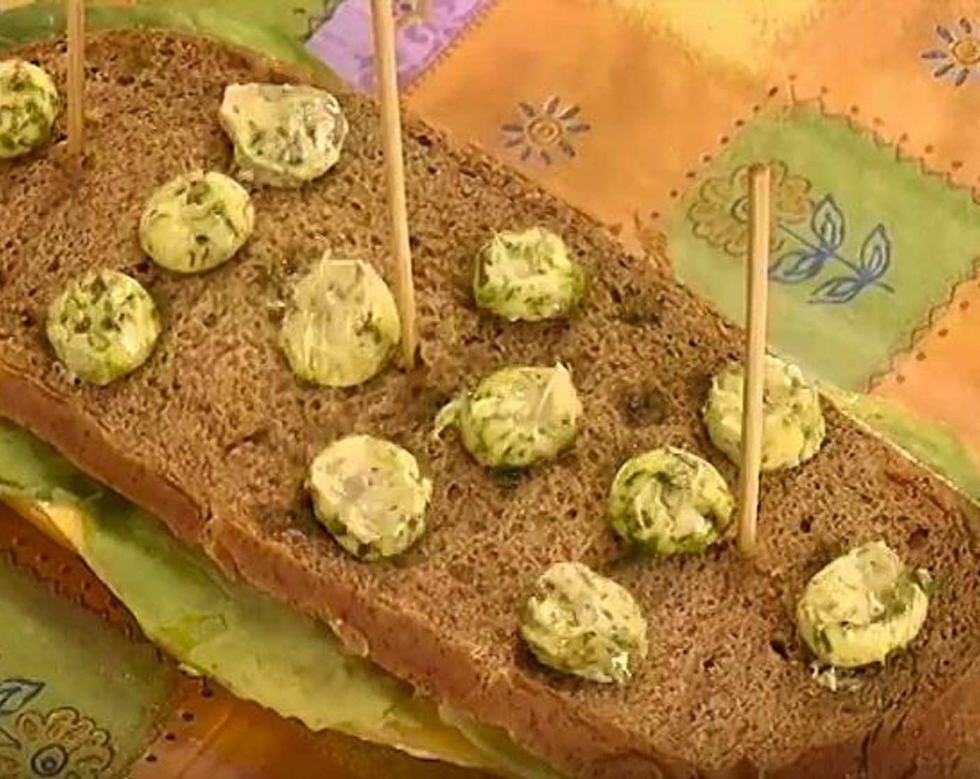 step 4 Chop down your Fresh Dill (1 2/3 cups) and Fresh Parsley (1/2 cup), and mix with some butter. Put the mix over the bread slice layer