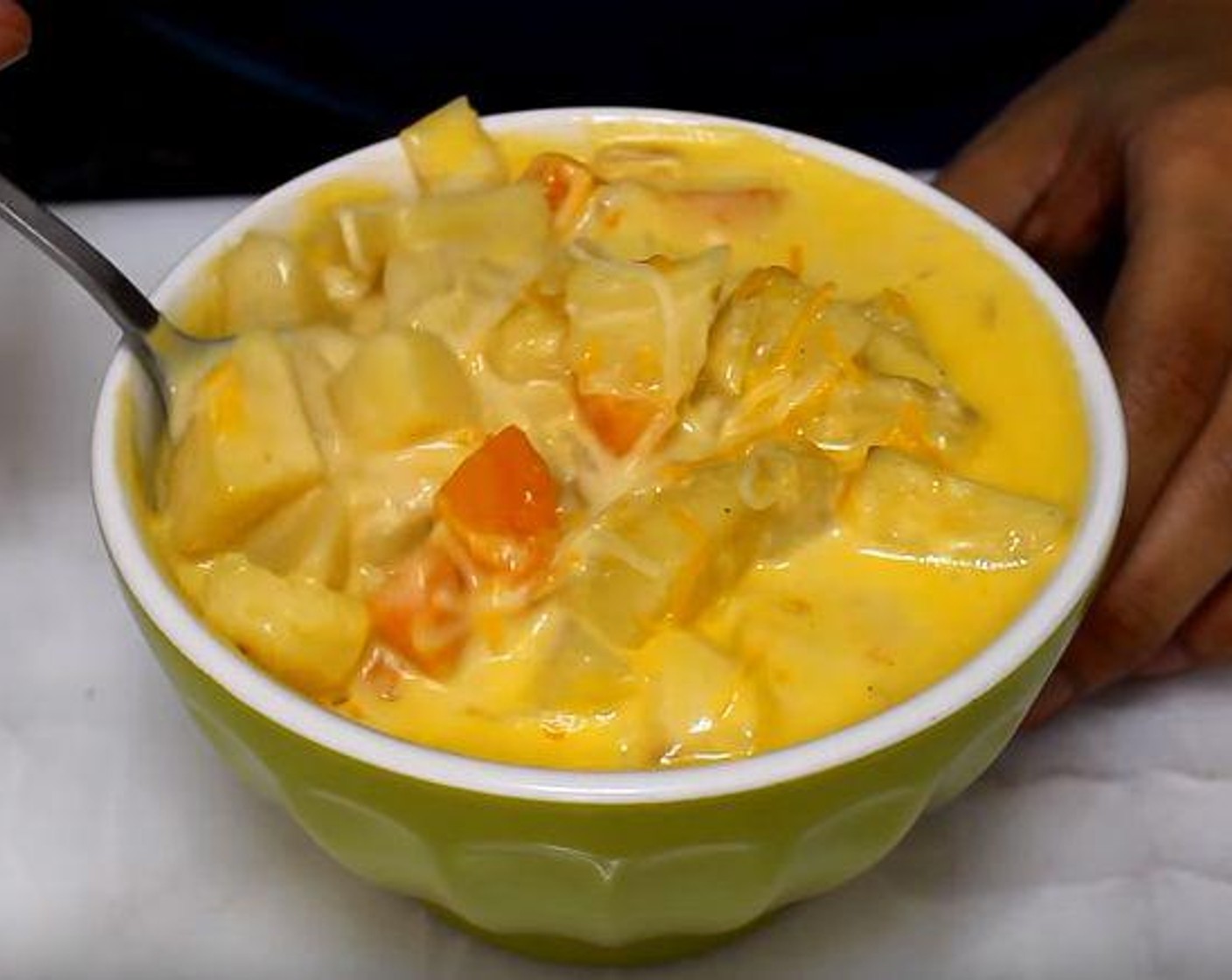 Slow Cooker Potato Cheddar Soup