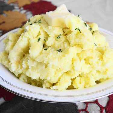 Roasted Garlic Mashed Potatoes Recipe | SideChef