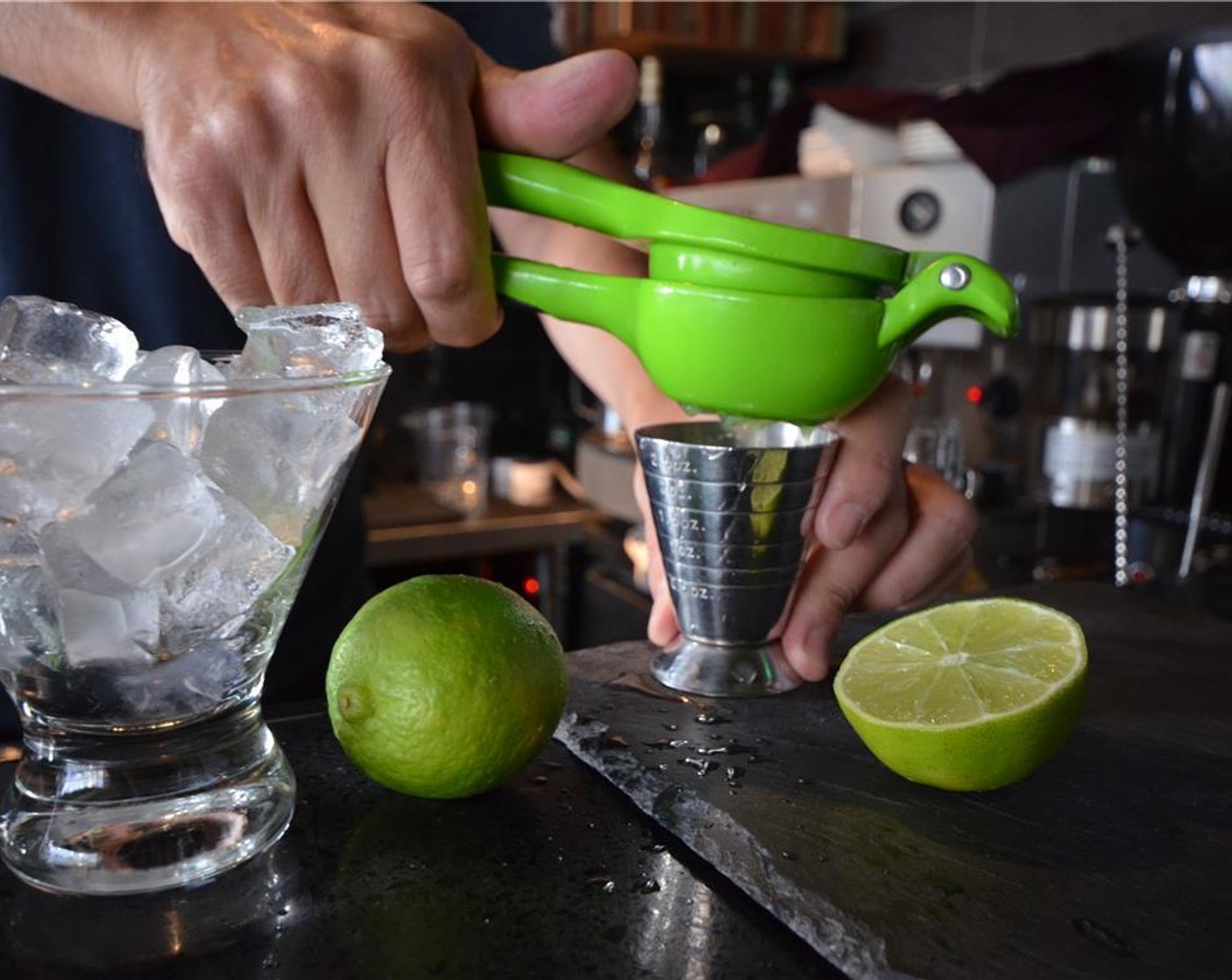 step 1 Fill a glass with ice and set aside. Prepare and measure the Lime Juice (1.5 fl oz).