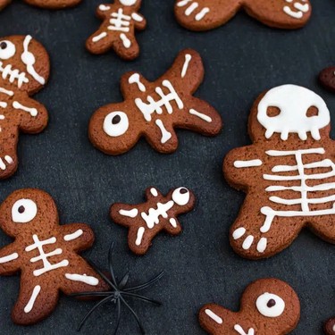 Halloween Ginger Dead Men Recipe | SideChef