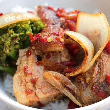 Pork Belly and Broccoli in Hoisin Chili Sauce Recipe | SideChef