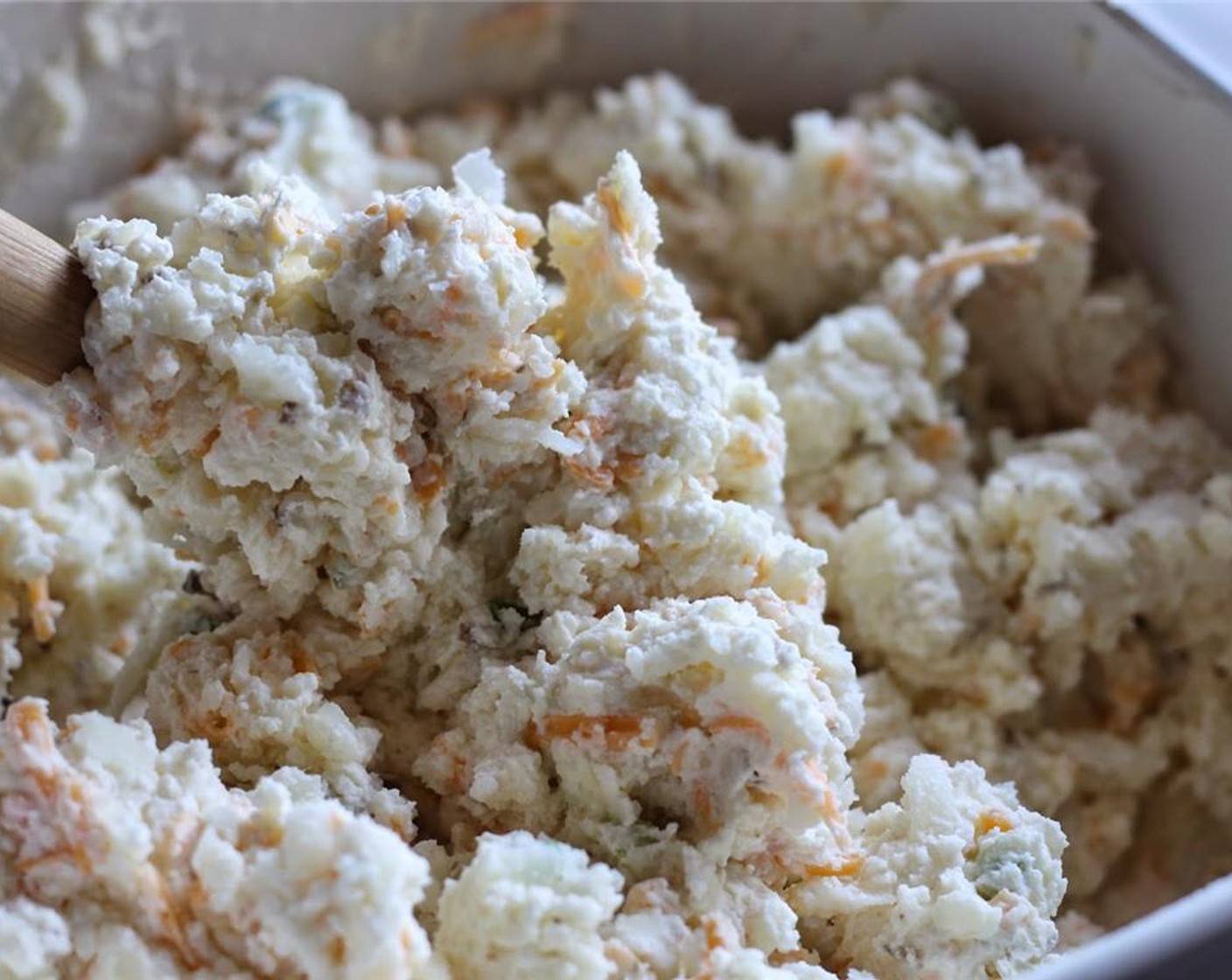 step 5 Add the sour cream mixture to the potato mixture.