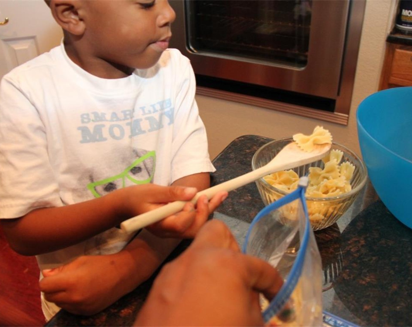 step 5 Transfer the pasta in even portions to the prepared zip top bags and seal. Shake zipper bag to combine the pasta and food coloring, and then let each bag sit for at least 1 minute to soak up the color.