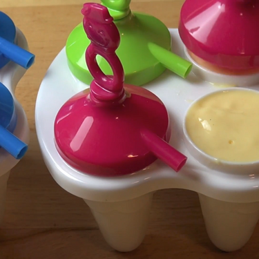 Frozen Mango Yoghurt Pops Recipe | SideChef