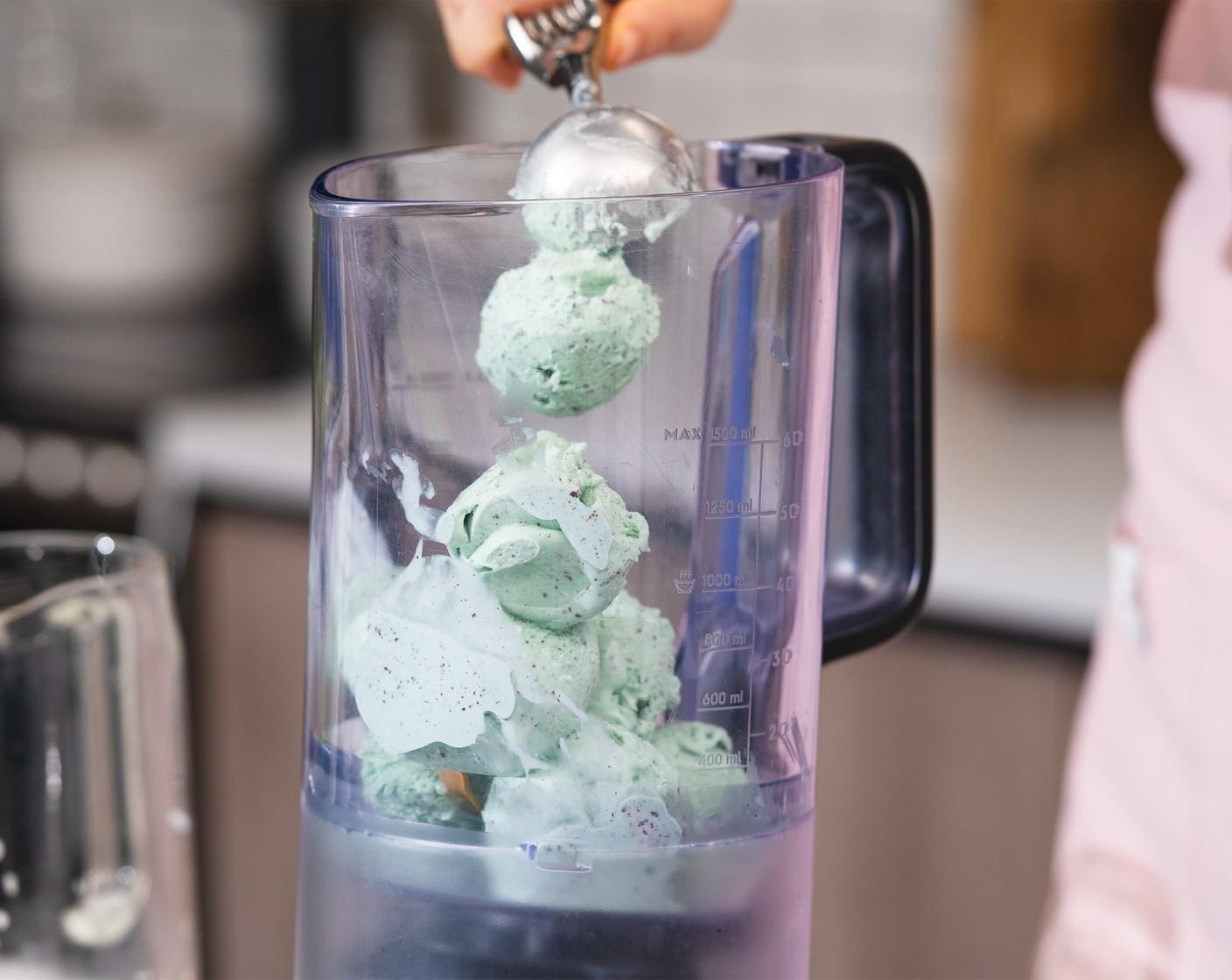 step 1 Into a blender, add Mint Chocolate Chip Ice Cream (2 cups), Milk (1 1/2 cups), Salt (1/4 tsp), and Vanilla Extract (1/4 tsp). Blend until smooth.