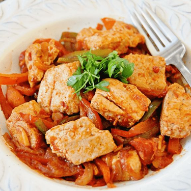 The Ultimate Spanish Tuna with Peppers and Onions Recipe | SideChef