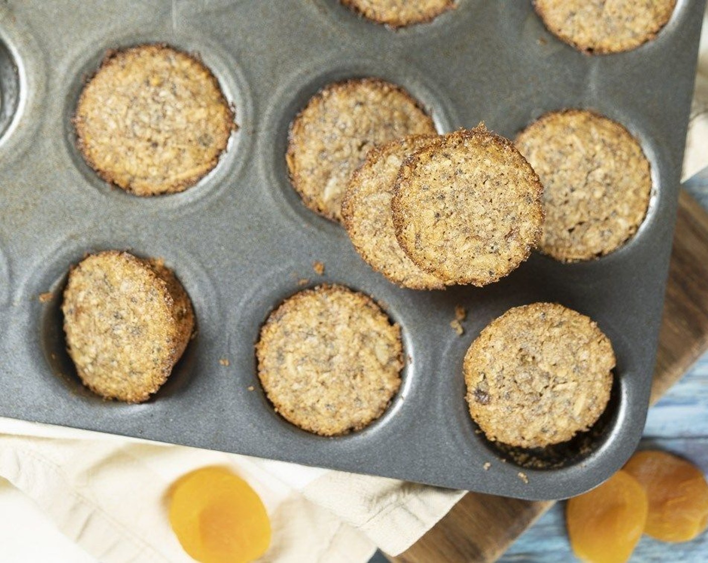 step 6 Bake for 12 minutes and remove, allowing to cool in the pan prior to removing to a cooling rack. Snack bites will keep in a sealed container for 3-4 days and up to 1 month in the freezer.