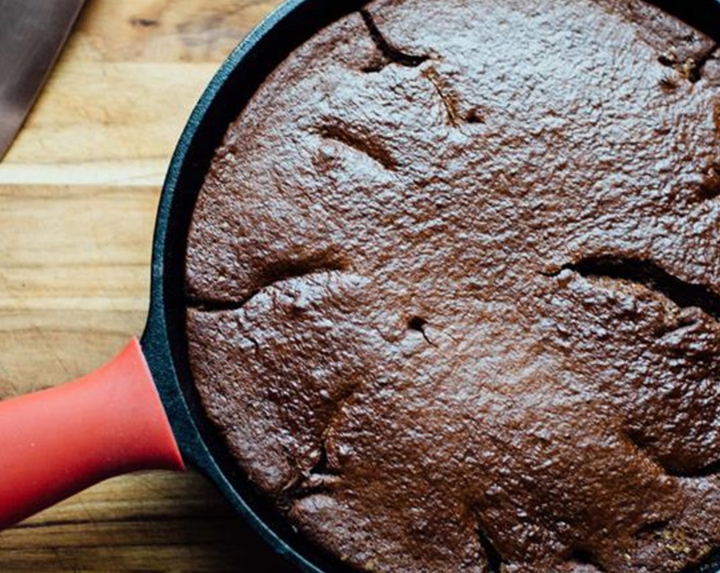 step 7 Let the cake sit for 5 minutes, then run a knife around the edge of the skillet to loosen.