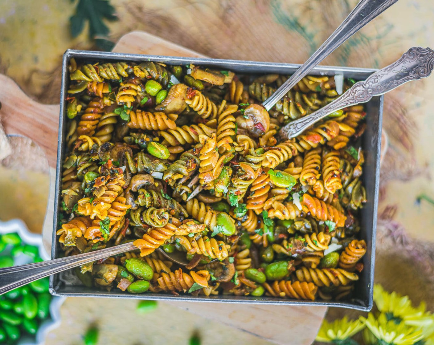 step 10 Vegan One Pot Indian Curry Pasta is now ready. Serve with warm garlic bread.