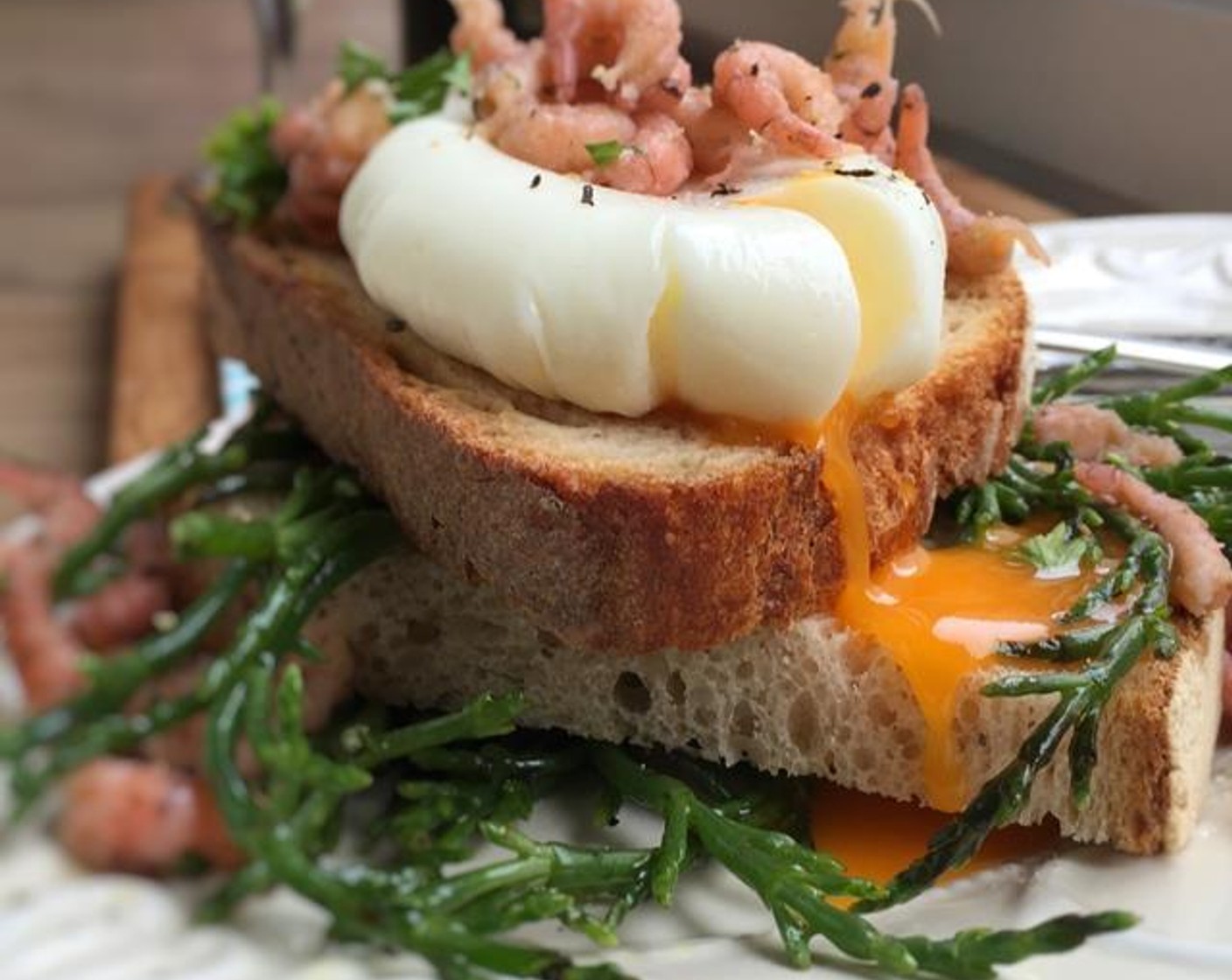 Perfect Poached Eggs: Cling Film Method