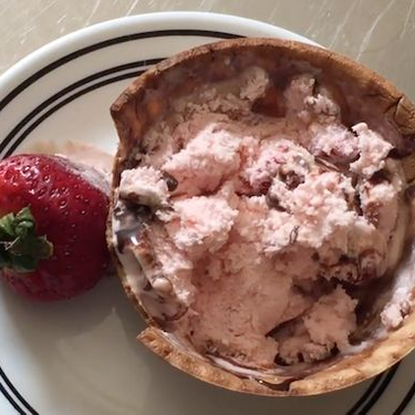 Egg-Free Strawberry Ice Cream Recipe | SideChef
