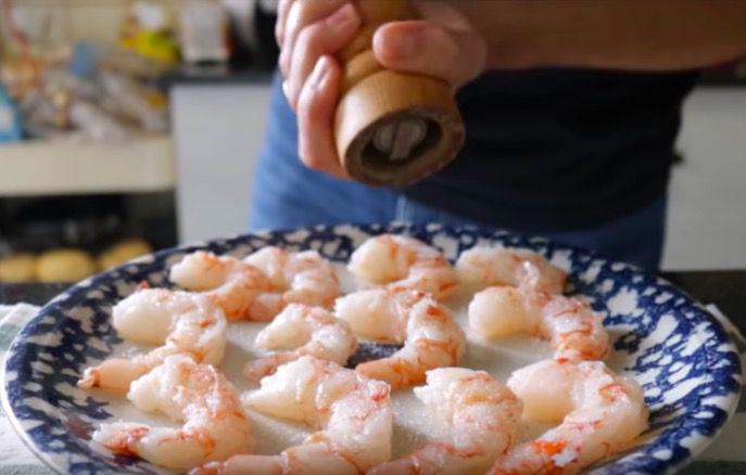 Shrimp and Vegetable Fideuá