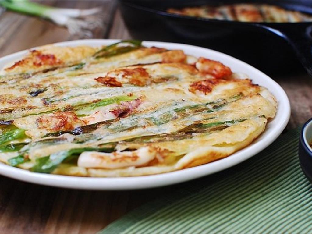 Haemul Pajeon (Seafood Scallion Pancakes) - SideChef