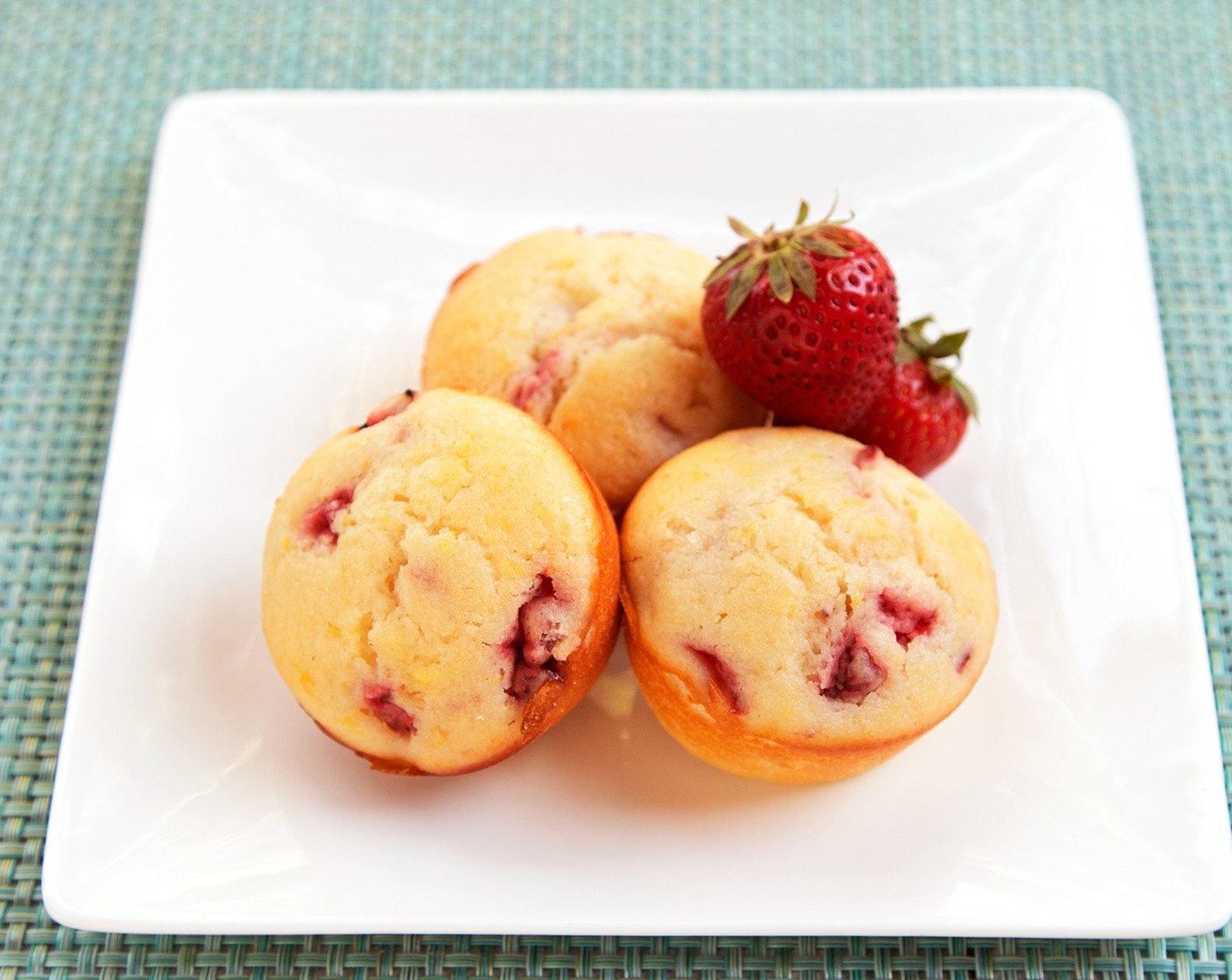 Strawberry Lemonade Muffins