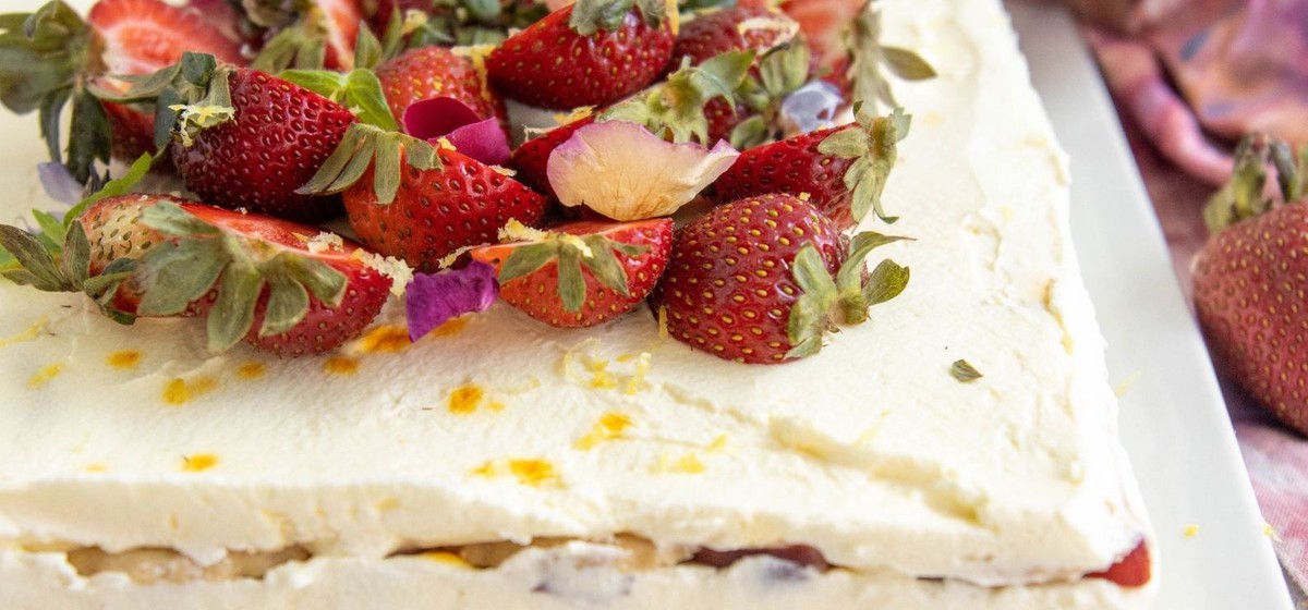 Saffron Icebox Cake Recipe | SideChef