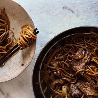 Beef & Onion Soy Sauce Noodles Recipe | SideChef