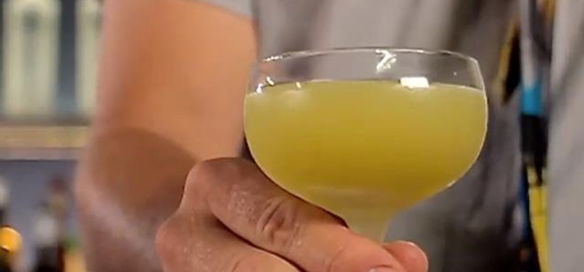 VEEV Calamansi Sour Cocktail Recipe | SideChef