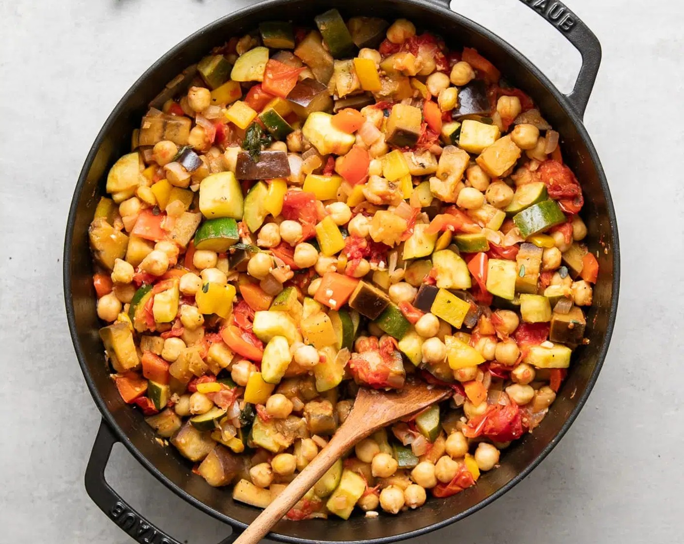 step 11 Serve topped with chopped fresh herbs. Pair it with a gluten free or favorite artisan loaf of bread. I have it here with a wonderful olive loaf. Try serving it on a bed of quinoa, rice or pasta to make it go further.