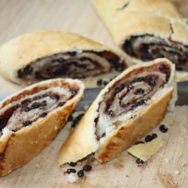 Currant Rolls Recipe | SideChef