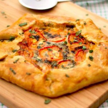 Tasty Tomato Mozzarella Galette Recipe | SideChef