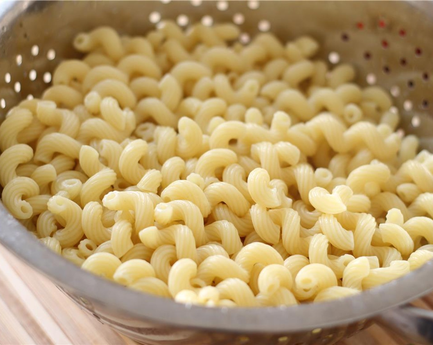 step 1 Make Cavatappi Pasta (8 oz) according to package directions. Drain and rinse in cold water. Set aside.