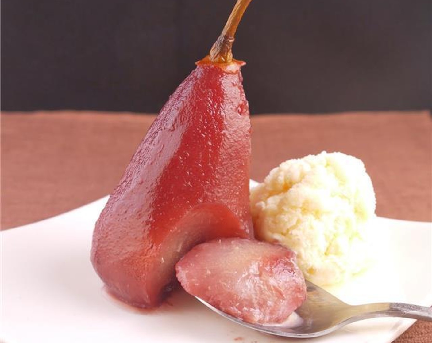 Easy Simple Red Wine Poached Pear