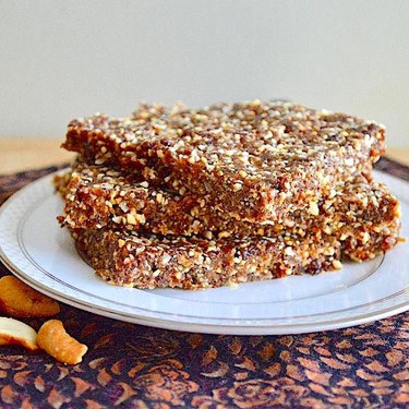 Raisin Coconut Cashew Bars Recipe | SideChef