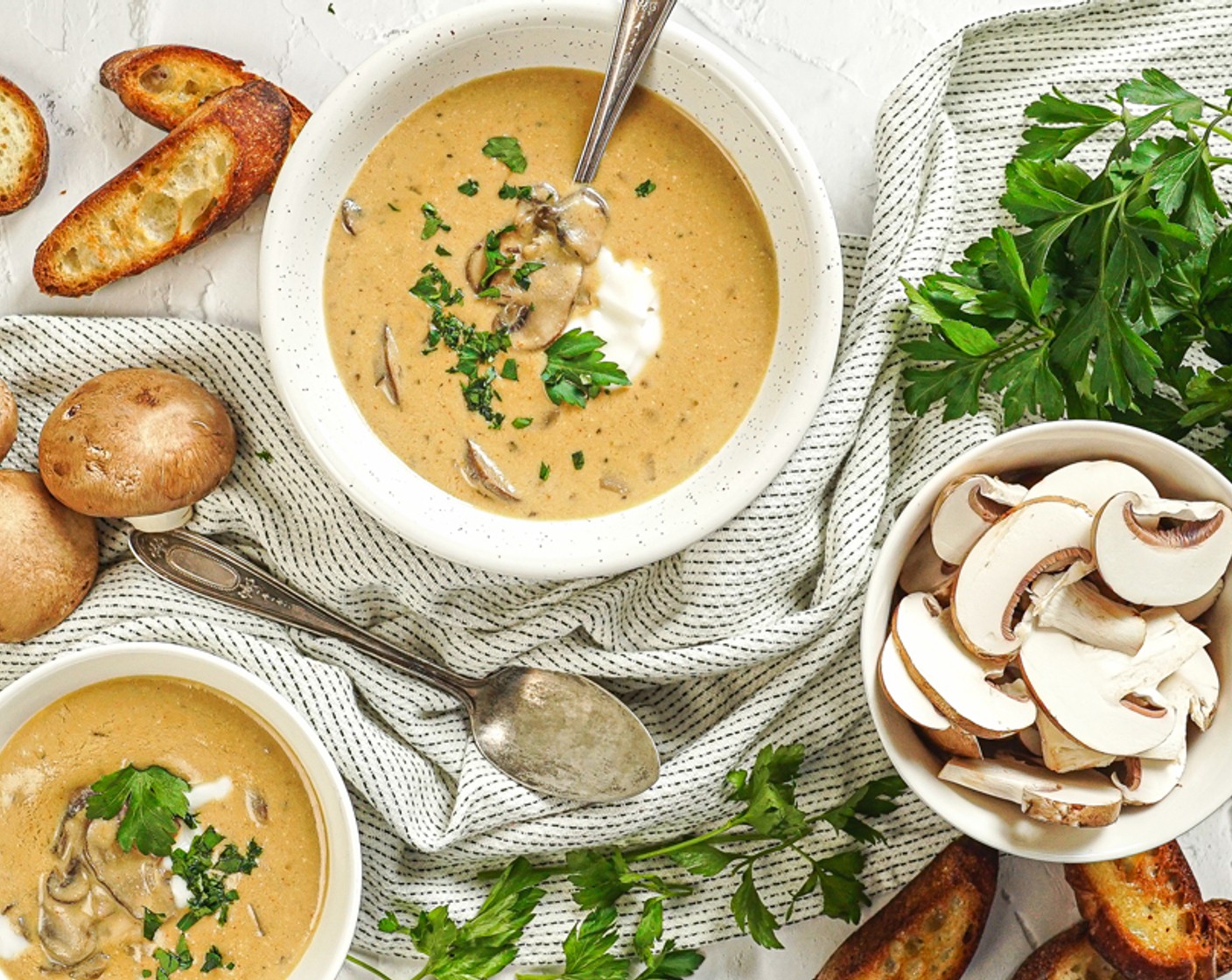 Vegan Hungarian Mushroom Soup