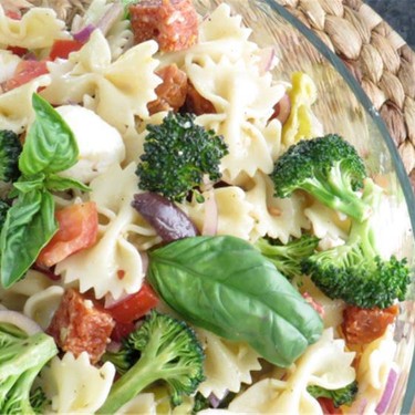 Farfalle with Pepperoni, Mozzarella, and Broccoli Recipe | SideChef